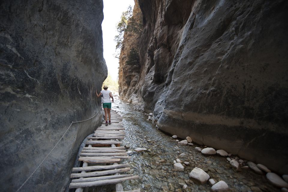 Crete: Samaria Gorge Hike - Getting to Xiloskalo and starting the Taras River route