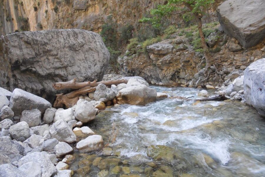 Crete: Samaria Gorge Hiking with transfer and expert Escort - Price and Value: What You Pay For (and What’s Extra)