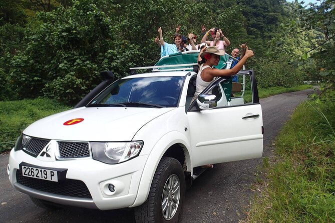 Crossing Over Tahiti Island Safari 4x4 - Lunch, Money, and the Cash-Only Reality