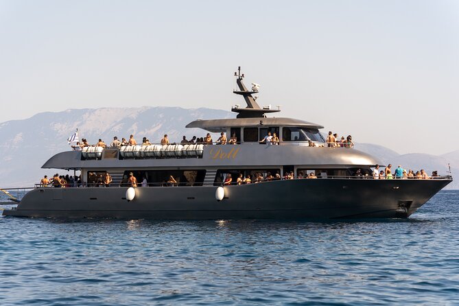 Cruise to Symi island & St George bay + Transfer & Greek Lunch - Onboard experience: WiFi, restrooms, and what to expect from the bar
