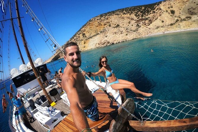 Daily Cruise - Koufonissia & Rina Cave - A Full-Day Wooden Boat Around Naxos and Koufonissia