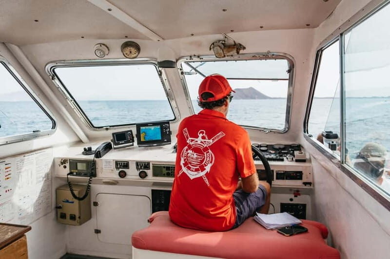 Desde Corralejo: Lobos Island Ferry with Optional Transfer - Should You Book This Lobos Island Ferry?