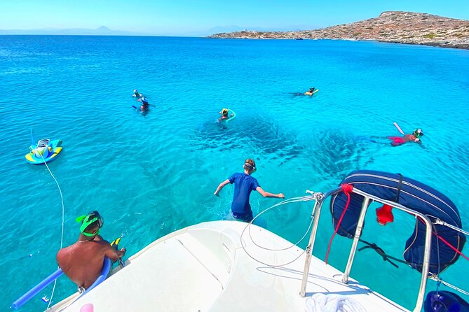 Dia Island Catamaran – Premium Lunch, Open Bar, Small Group - Comfort upgrades that make the boat day easier than you think