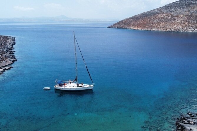 Dia island : Small Group Sailing Trip to Dia Island with Lunch - Why Dia Island feels different from a typical boat trip