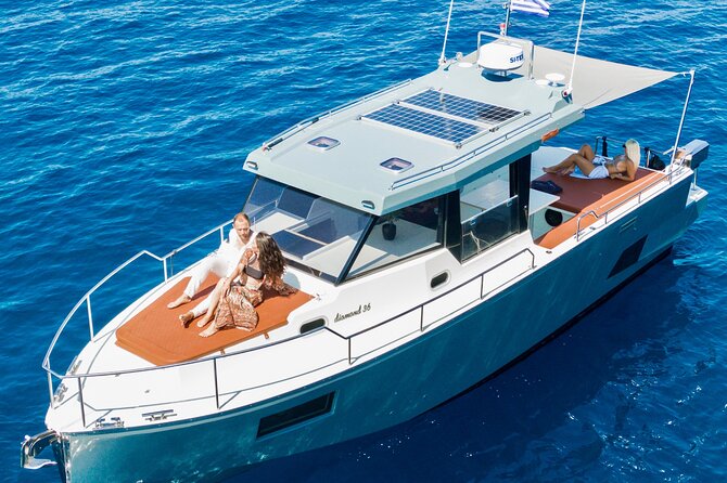 Diamond 36 Private Motor Yacht Caldera Cruise - Getting to the dock: hotel pickup that keeps the day smooth