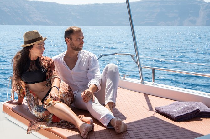 Diamond 36 Private Motor Yacht Caldera Cruise - Food and drinks: what included means for your day plan