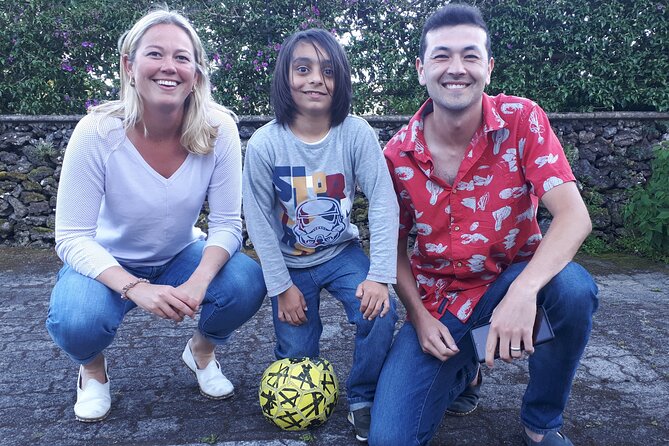 Dining Experience with local family - A Family-Style Evening With Hosts Rosa And Hugo