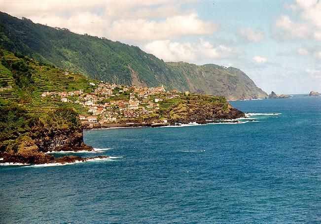 Discover Madeira: Full-Day Tour to Porto Moniz - Who this Madeira tour suits best