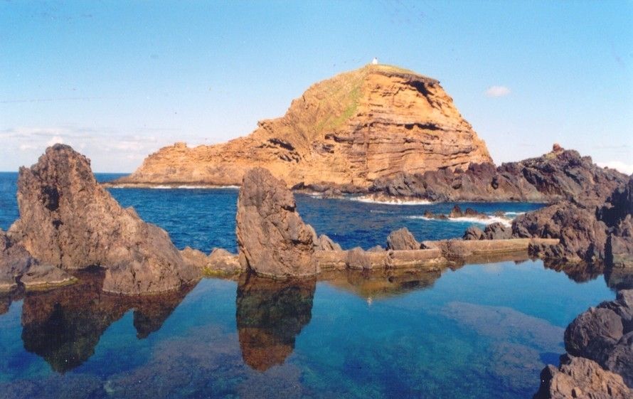 Discover Madeira: Full-Day Tour to Porto Moniz - Encumeada to Cabo Girão: the climb that ends with a cliffside payoff
