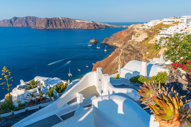 Discover Santorini Private Tour - Oia With 90 Minutes to Get Your Photos Right