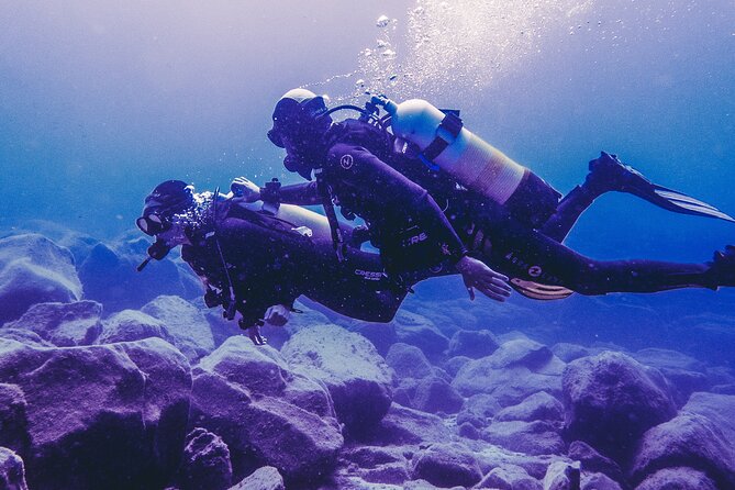 Discover Scuba Diving . First Experience underwater - The start of the water time: practice first, confidence second
