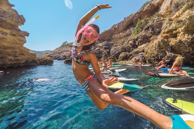 Discover the best corners of the island in paddle surf - Paddling the coast: cliffs, caves, and the “quiet” factor