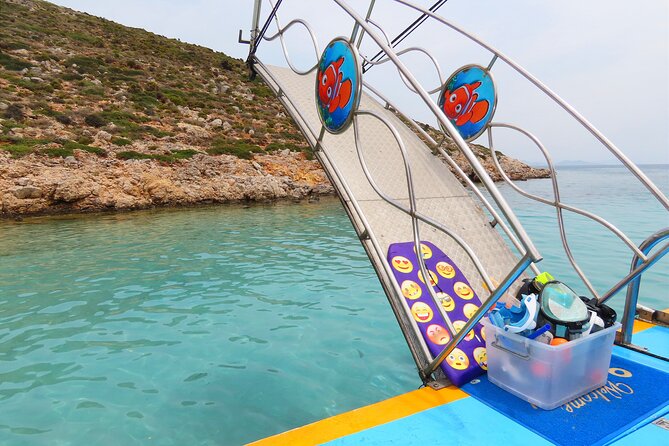 Dory's Glass Bottom Boat Adventure in Pserimos and Pserimos Beach - Onboard comfort: shaded seating and restrooms you’ll appreciate