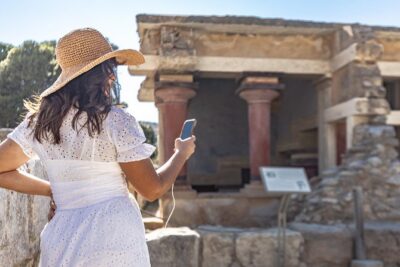 E-Ticket & Audio Tour for Knossos Palace: Unlock Minoan Majesty - Tripartite Shrine: Snake Goddess Imagery and Ritual Meaning