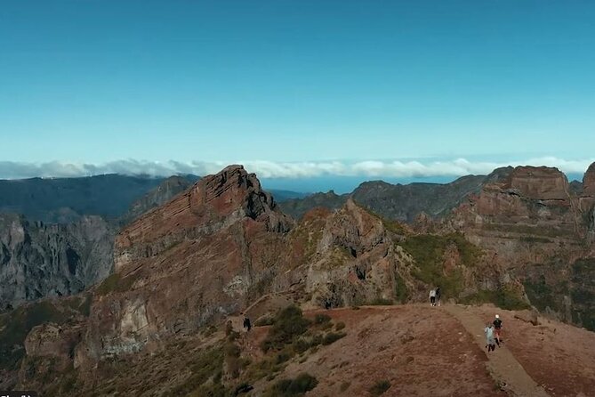 EAST: Pico do Arieiro & Laurissilva Forest - Full Day tour - Santana’s triangular thatched houses: farm life you can still picture