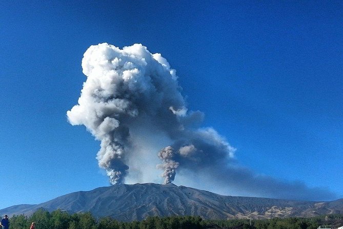 Easy North Etna Hike - Into the 50-meter Etna lava tunnel: helmet and torch included