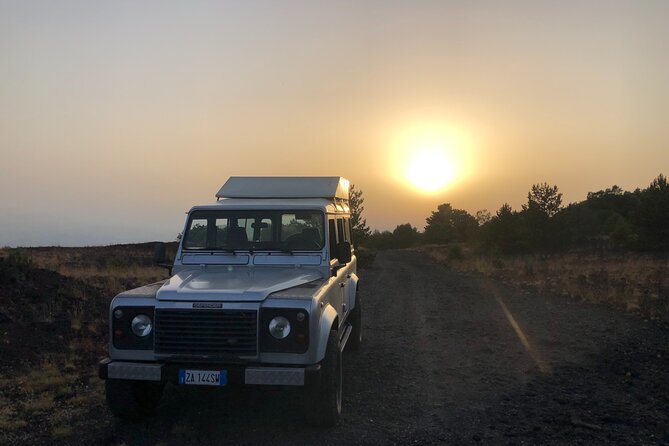 Etna at sunset - 4x4 tour with Sicilian sweet aperitif - Trecastagni meeting point: where the tour actually starts