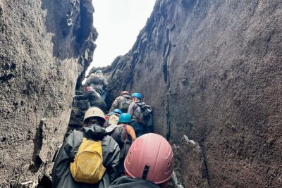 Etna excursion 3000 meters with 4x4 cable car and Trekking - Cable car to 2500m, then 4x4 to about 2850m