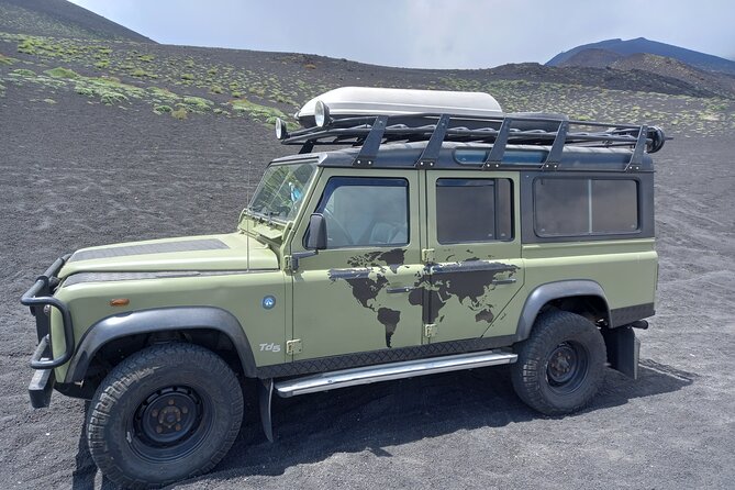 Etna Excursion 4X4 Jeep Tour in the morning - Live an adventure! - What to wear (and what to pack) for real volcano terrain