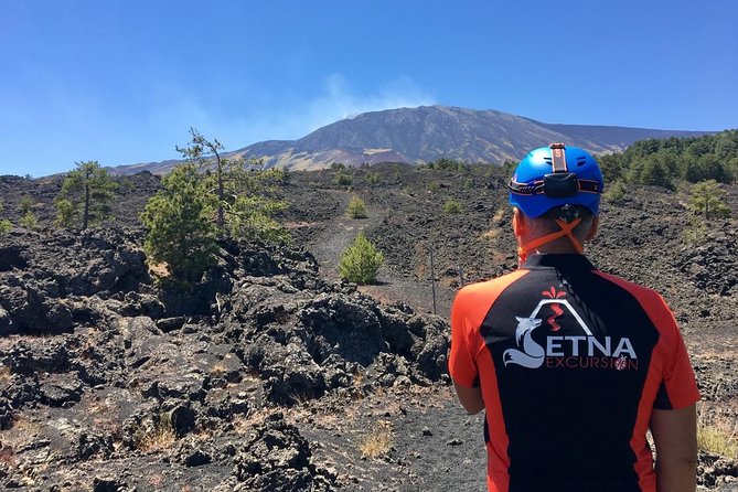 Etna Grantour - 4x4 & trekking - Private tour with lunch included - The meeting point at MontataGrande (and why it’s convenient)