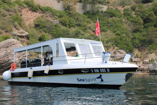 Exciting PADI Discover Scuba Diving Experience Isola Bella Marine Park Taormina - Meeting at UNAHOTEL Naxos Beach: Gear Up Without the Stress