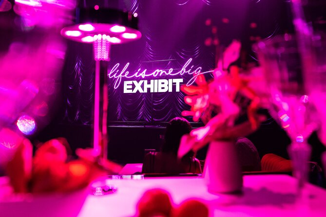 EXHIBIT - Acrobatics, Dance & Art - Who should book EXHIBIT in Mallorca