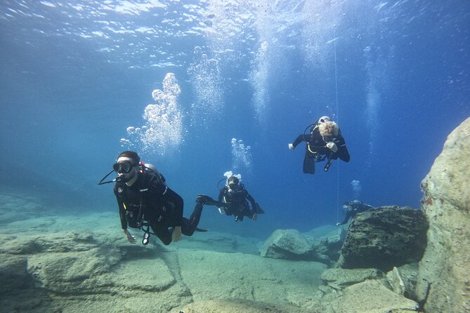 Experience Scuba Diving in Heraklion Crete - Heraklion’s Mononafitis beach setup: easy logistics, beginner-friendly water