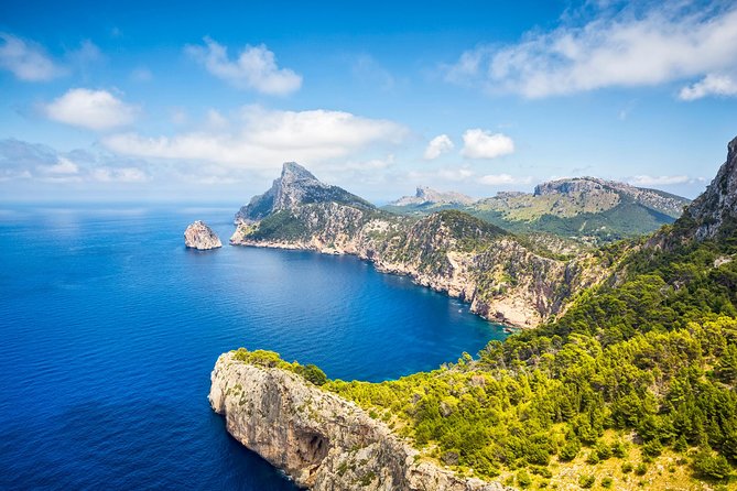 Explore Mallorca in Your Own Formula One Car - Driving requirements and the comfort checklist that saves your day