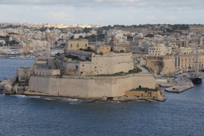 Explore Malta in a Self-drive Electric Car Tour - The route highlights: forts, cannon moments, and Gladiator film-set history