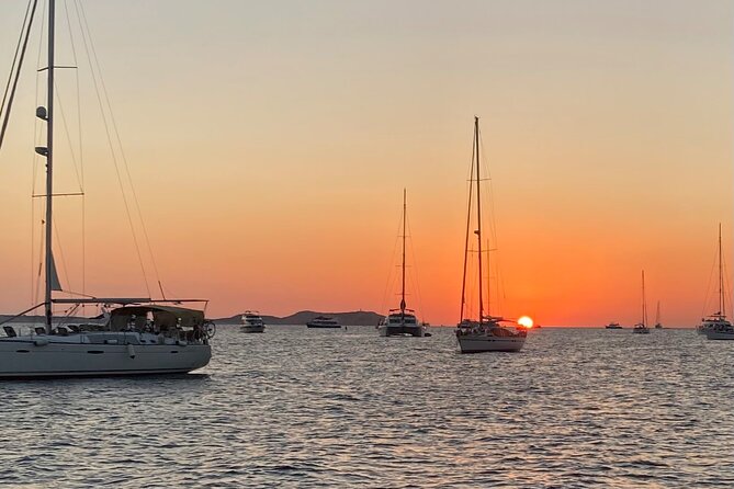 Explore the Beautifull seaside of Formentera. Incl cava, drinks, snacks, .. - The Formentera anchor stop: snorkel, SUP, swim, and cava on board
