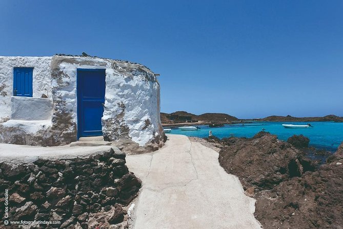 Ferry to Isla de Lobos: round-trip tickets from Corralejo - El Puertito, La Concha, and Las Lagunitas: Picking Your Pace on Island