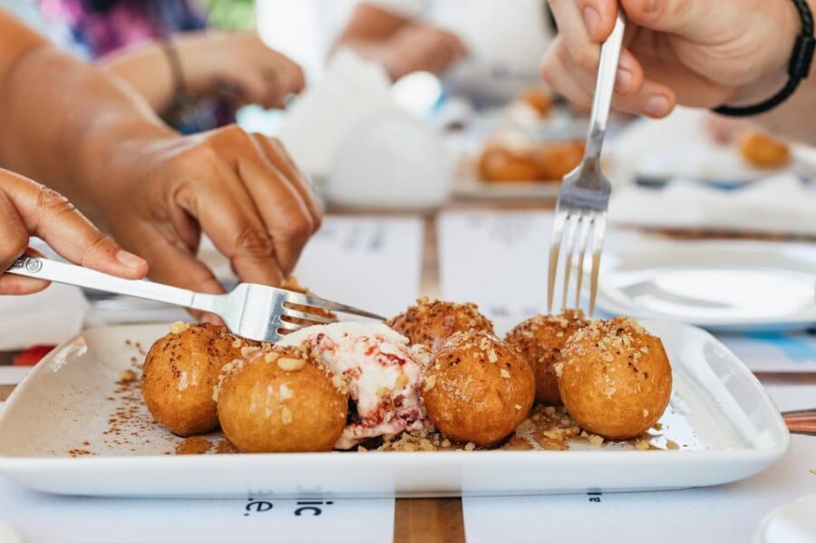 Fira: Guided Foodie Walking Tour with Tastings - Key things that make this foodie tour worth it