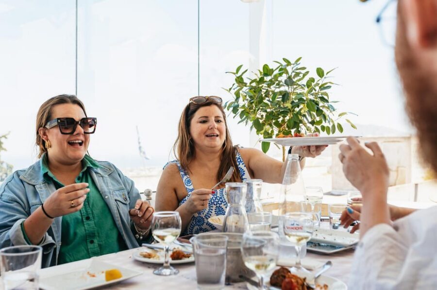 Fira: Guided Foodie Walking Tour with Tastings - Olive oil and honey: the tastings that make the rest of the meal make sense