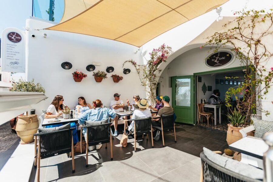 Fira: Guided Foodie Walking Tour with Tastings - Midday meal with caldera views: getting full in the best way