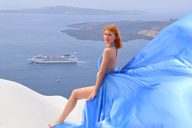 Flying Dress Photoshoot Experience in Santorini with pick up - Key things that make this shoot work