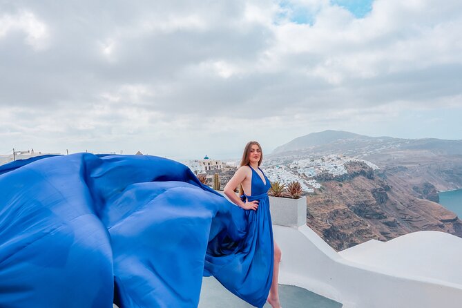 Flying Dress Photoshoot Experience in Santorini with pick up - Pickup, meeting point, and the first choices that set you up