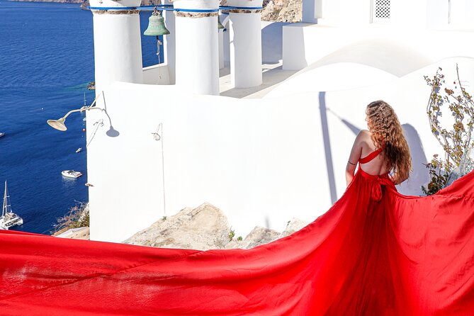 Flying Dress Photoshoot Experience in Santorini with pick up - Duration and pacing: about 1 hour, but lots happens