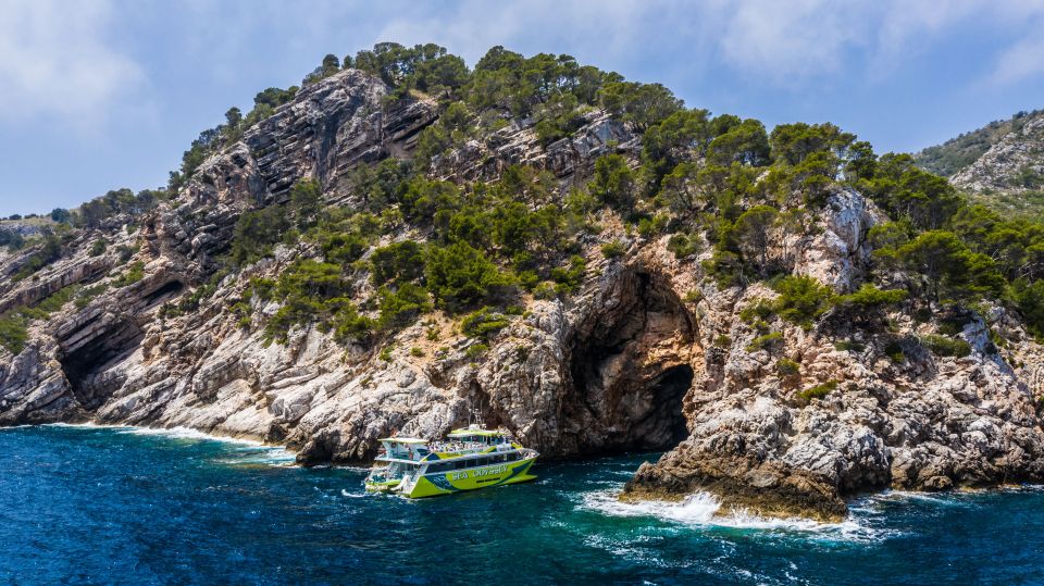 Font de Sa Cala: East Coast Glass-Bottomed Catamaran Tour - Cala Varques: caves and the natural bridge viewpoint