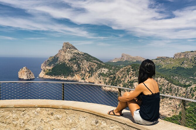 Formentor with boat trip + local market - Formentor by boat: short, scenic, and one-way