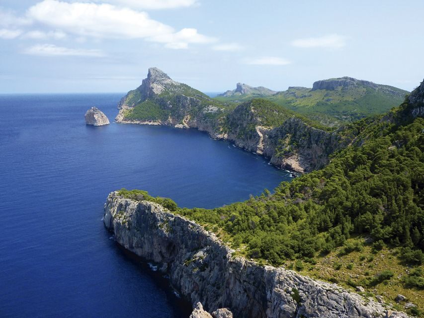 Formentor: Xperience Bus and Boat Tour from the North - Formentor Beach: Ninety Minutes for Sun, Relaxing, and a Real Break