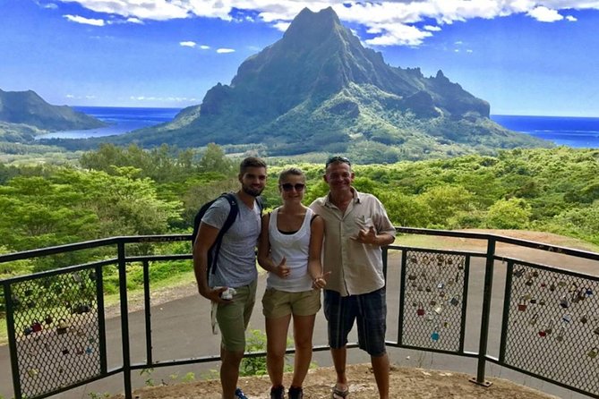 Franckyfranck Tours Moorea - Half day Tours - Stop 4: Manutea Tahiti juice factory and distillery tastings