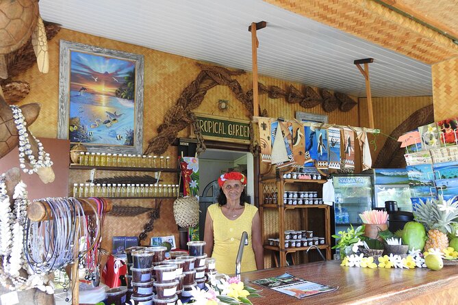 Franckyfranck tours Moorea - Tours privés // Private half day tours - Vallee d’Opuhonu (Pineapple Fields): a short countryside breath