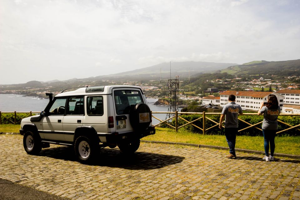 From Angra: Terceira Island Full-Day Jeep Tour (Shared Tour) - Lunch break: a necessary pause before the big attraction