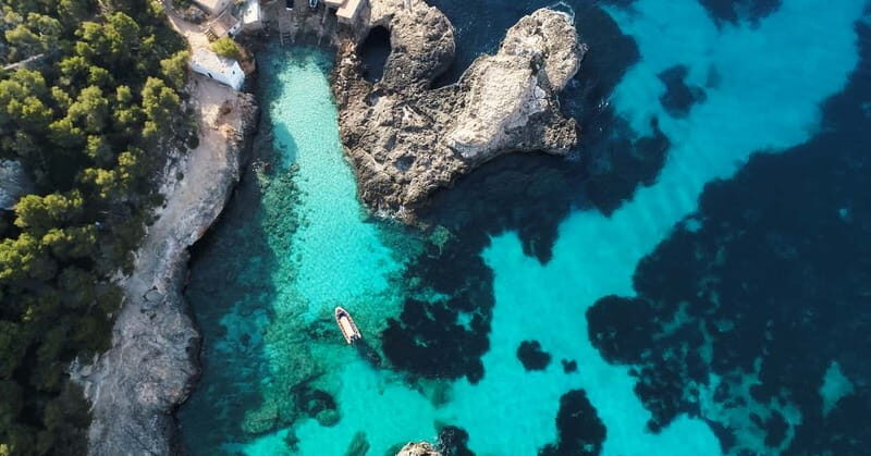 From Cala Figuera: Boat Tour to Cala Marmols & Caló de Moro - The 110–170 minute plan: how the coast unfolds