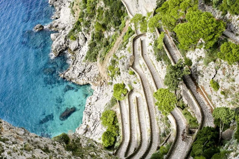 From Capri: Highlights Tour with Chairlift Ticket - La Piazzetta and lemoncello tasting: Capri Town without the stress