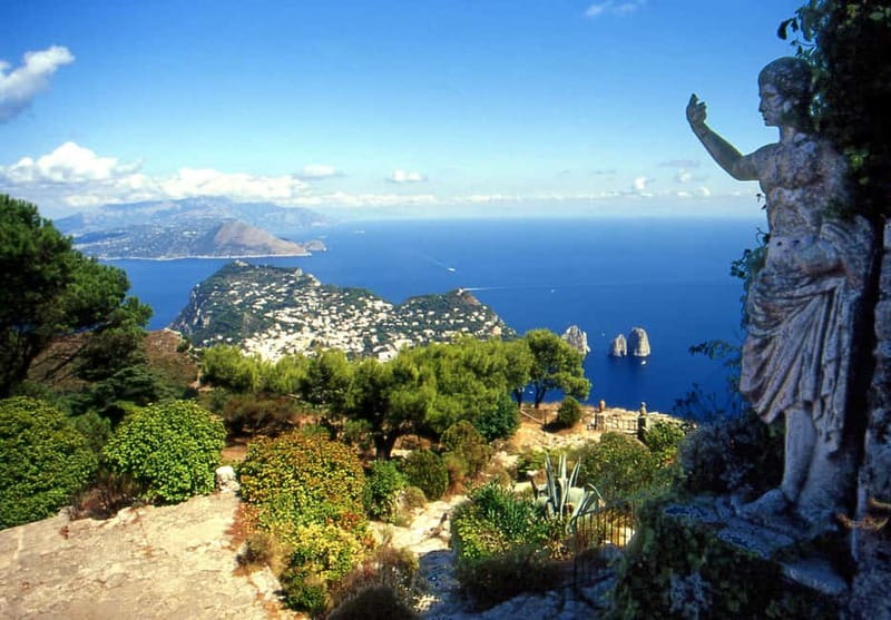 From Capri: Highlights Tour with Chairlift Ticket - Optional coastline boat loop: Faraglioni to grottos for extra photos