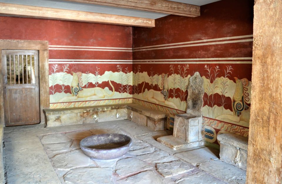 From Chania: Full-Day Heraklion Highlights Guided Tour - Shared vs private: which option fits your style