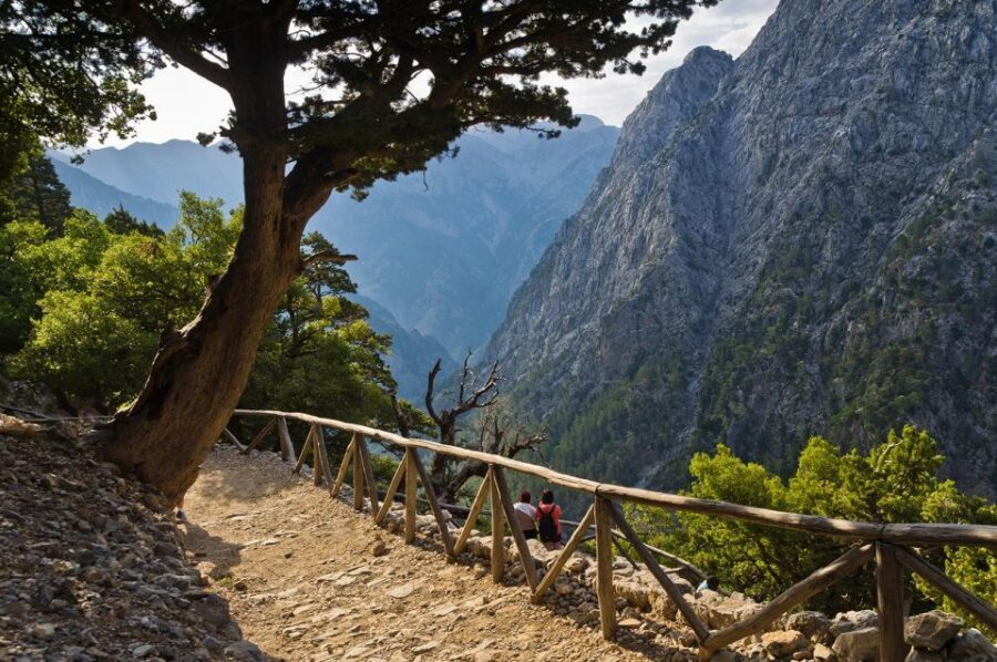 From Chania/Rethymno: Samariá Gorge Guided Hike with Pickup - Guide Support That Actually Helps on Technical Terrain