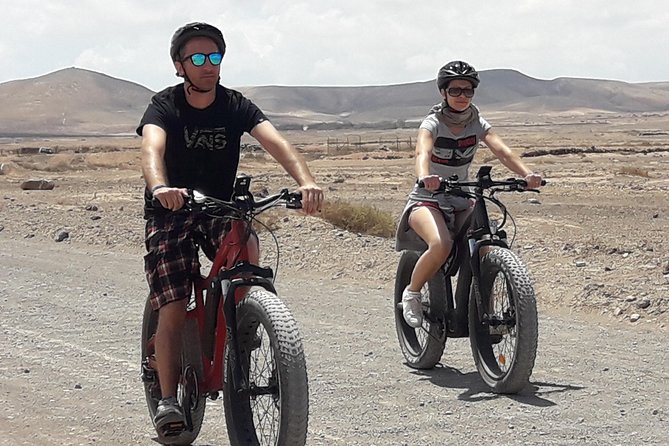 From Corralejo: E-bike/E-scooter 3-4 hour excursion - Bayuyo crater: lunar-style terrain and a wildlife bonus