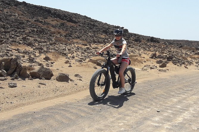From Corralejo: E-bike/E-scooter 3-4 hour excursion - Before you ride: how first-timers get confident fast